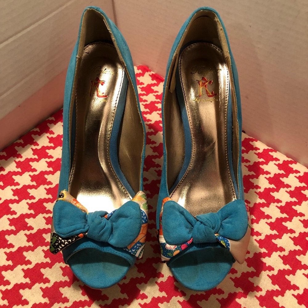 Kaylee Bow Wedges